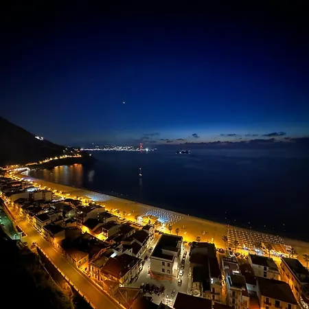 בית נופש Casa Marina *